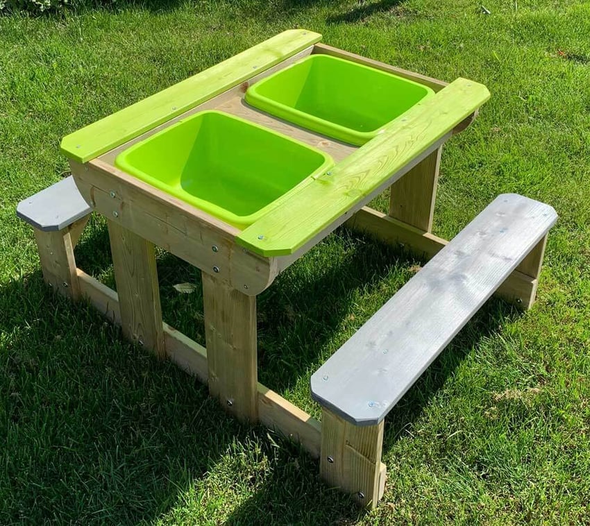 T2 Deluxe Picnic Table with Benches