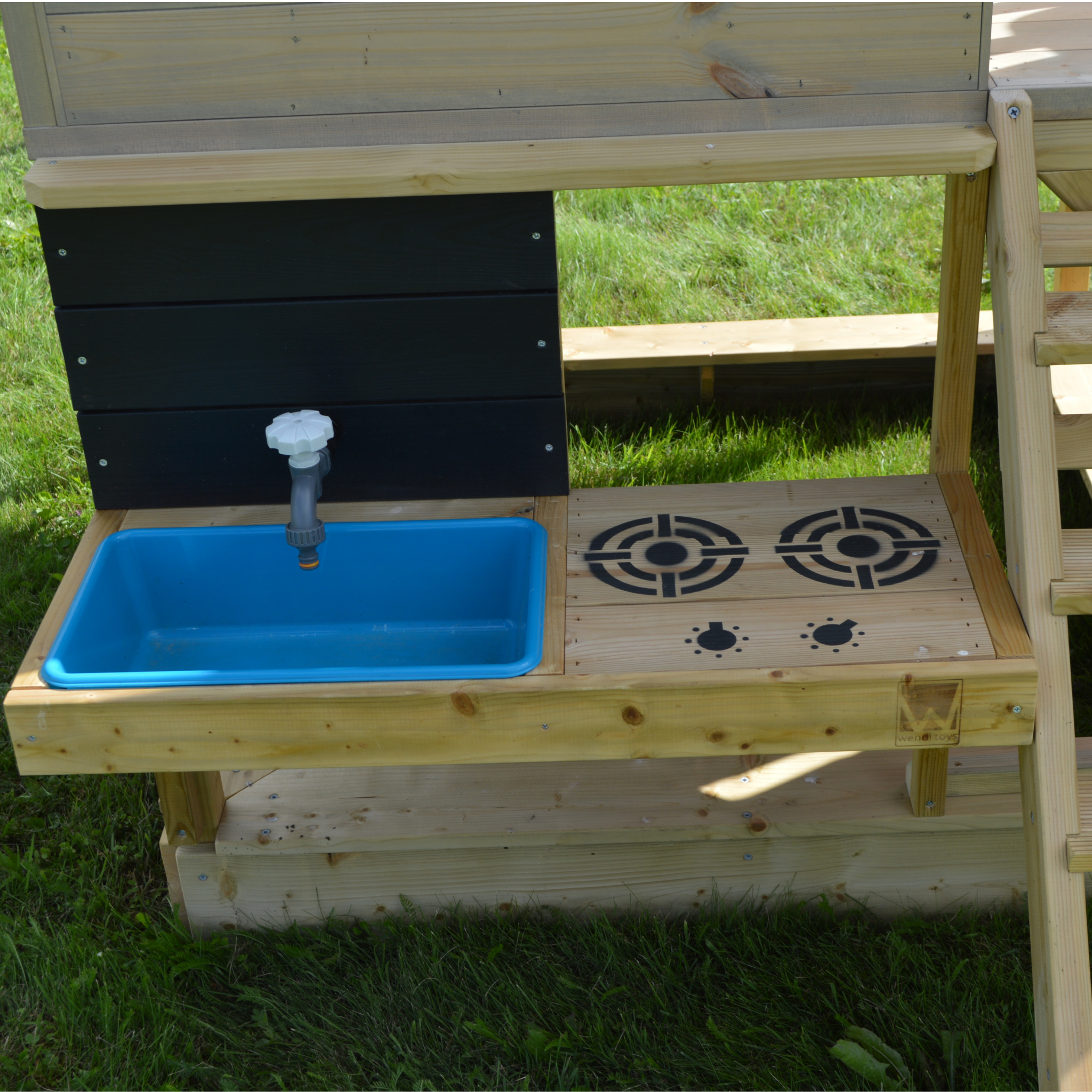 M10R-K Nordic Adventure House with Platform, Slide and Single Swing + Kitchen Attachment