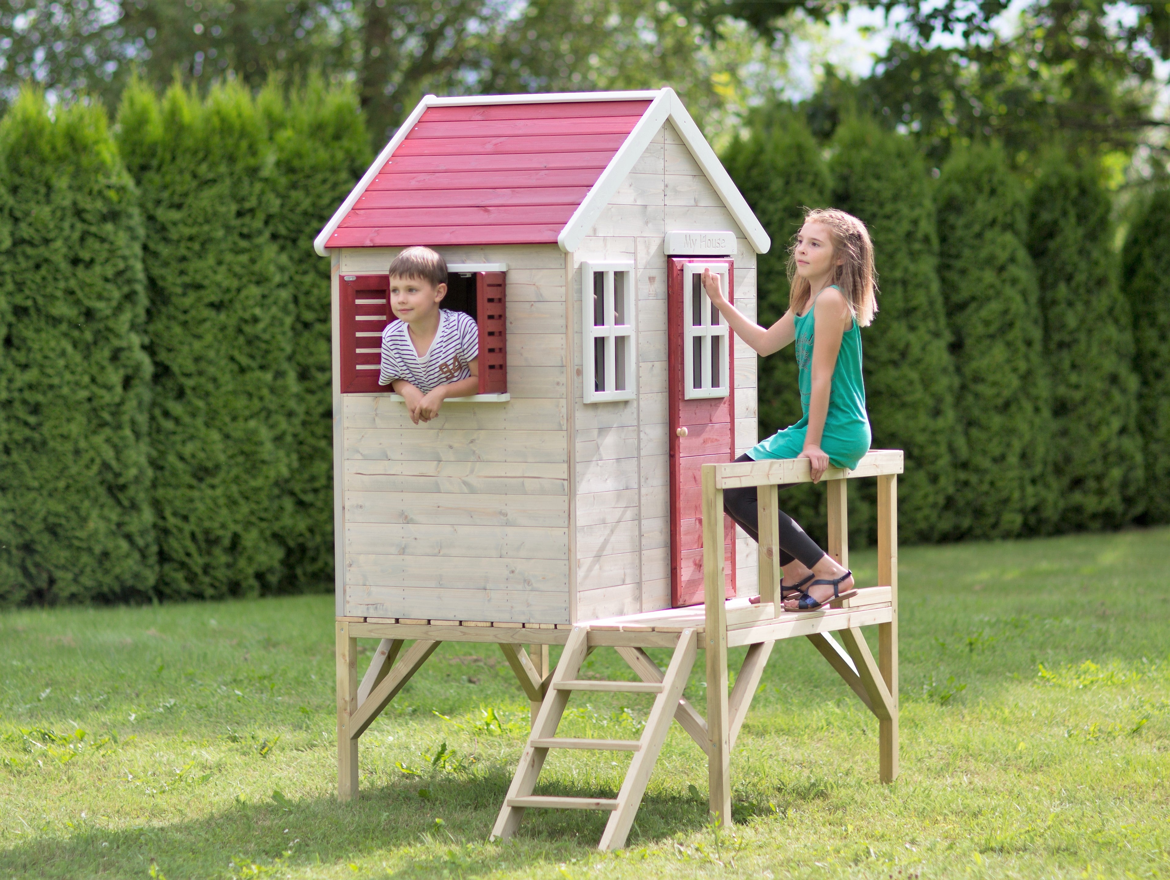 M25 Playhouse with Platform My Cottage