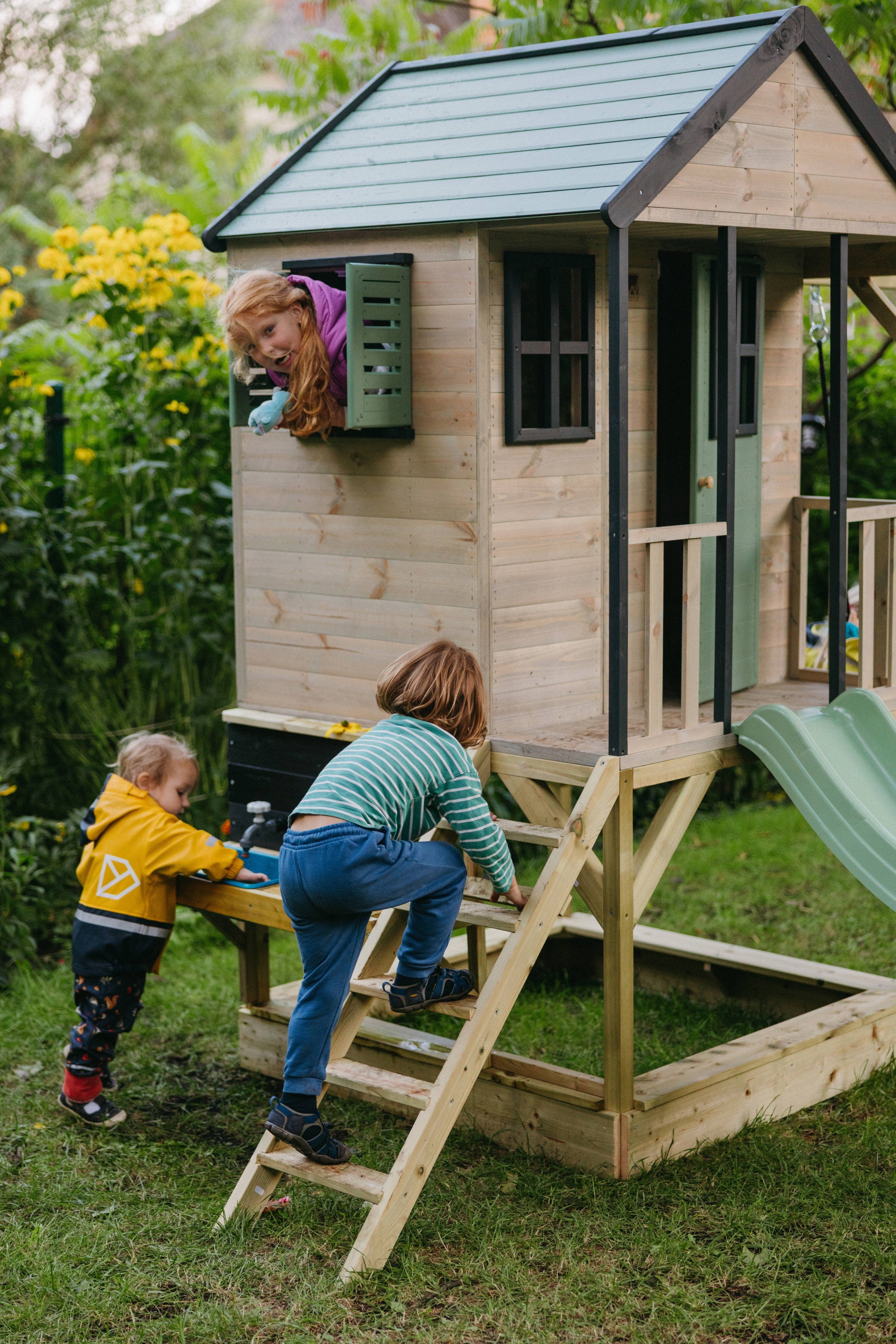 M50-K Adventure Cottage House with Platform, Slide  and Single Swing + Kitchen Attachment