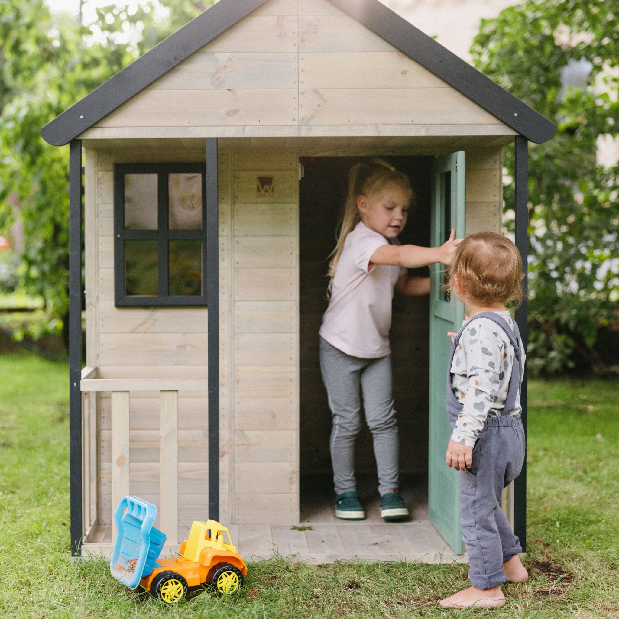 M46 Playhouse Adventure Cottage House