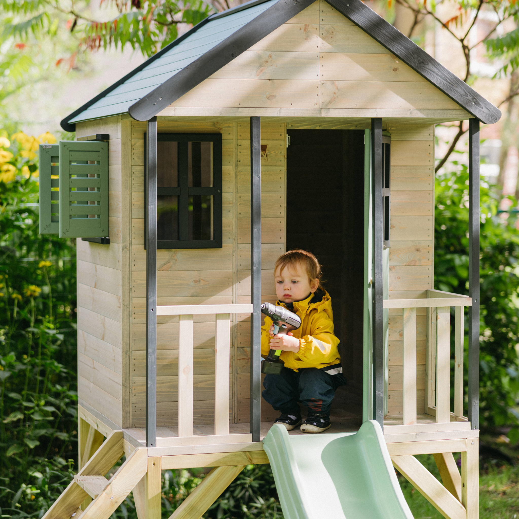 M48 Adventure Cottage House with Platform and Slide