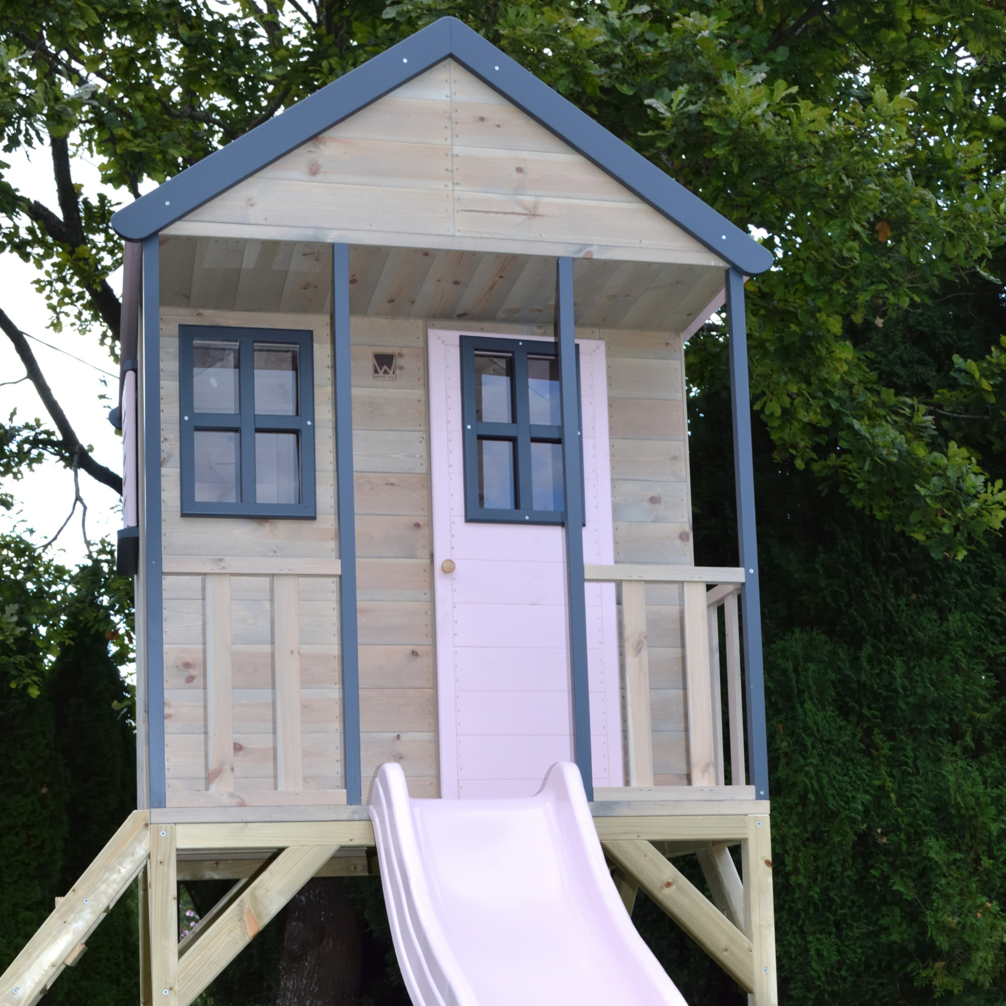 M48 Adventure Cottage House with Platform and Slide