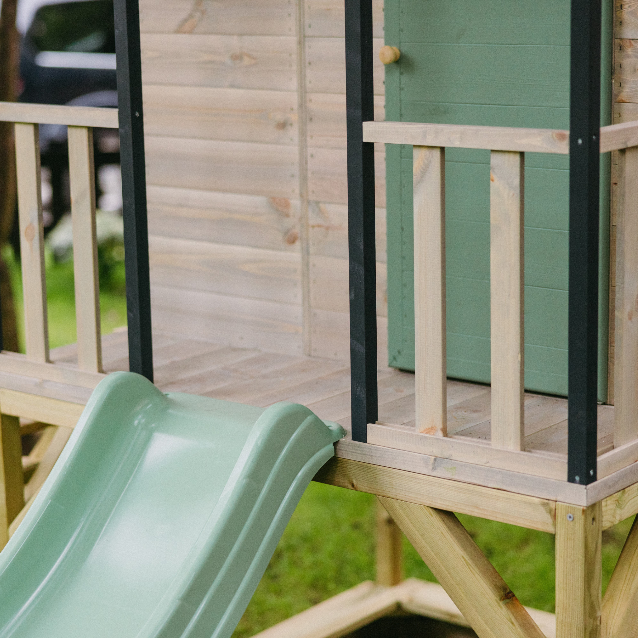 M50 Adventure Cottage House with Platform, Slide and Single Swing