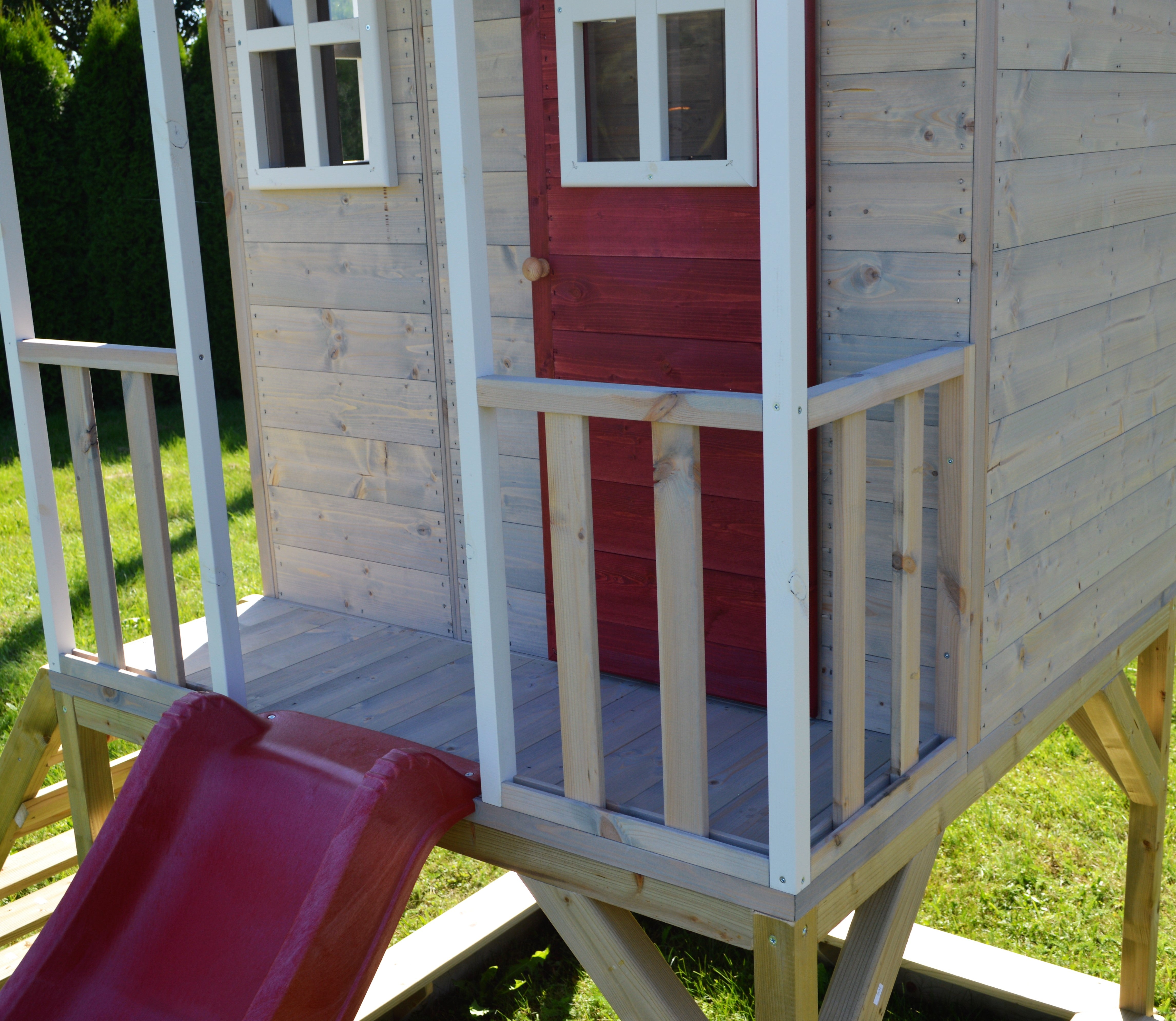 Wendi Toys M8R Nordic Adventure House with Platform and Slide